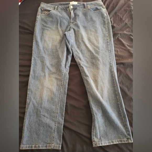 Just My Size Denim Jeans in a size 20W Medium Wash 5 Pocket Zip Button Closure - Picture 1 of 8